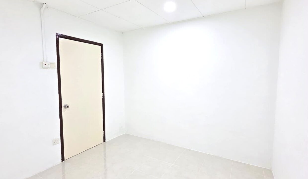 6064250877586903603
