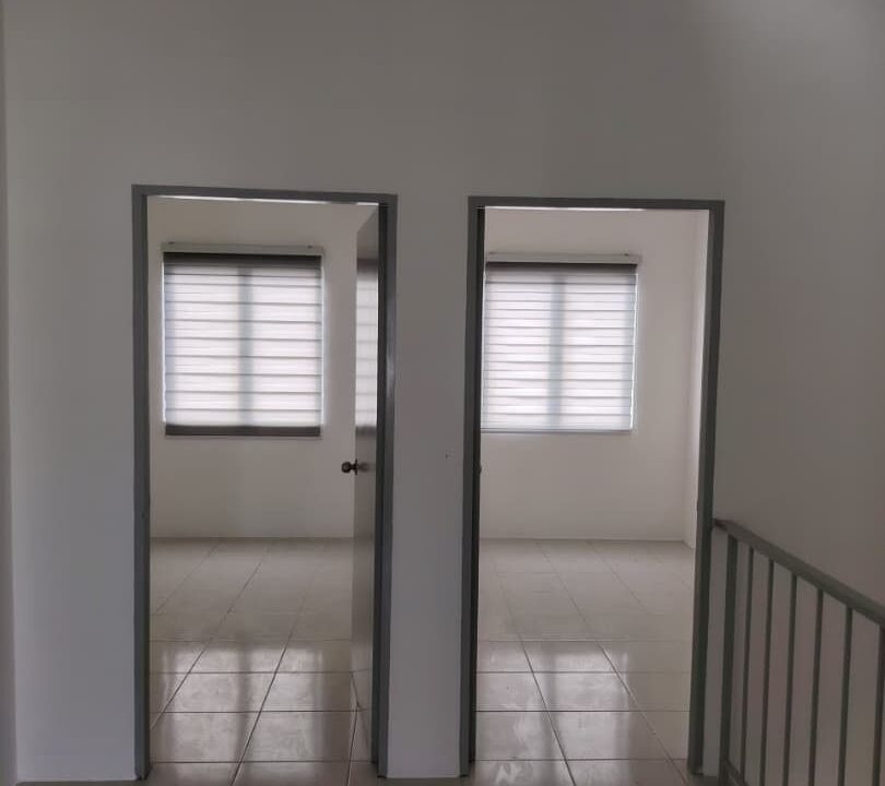 6303107190172094882